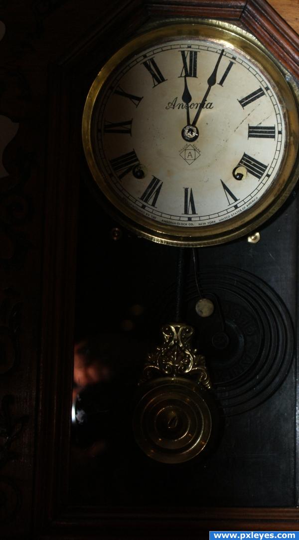 ginger clock close up